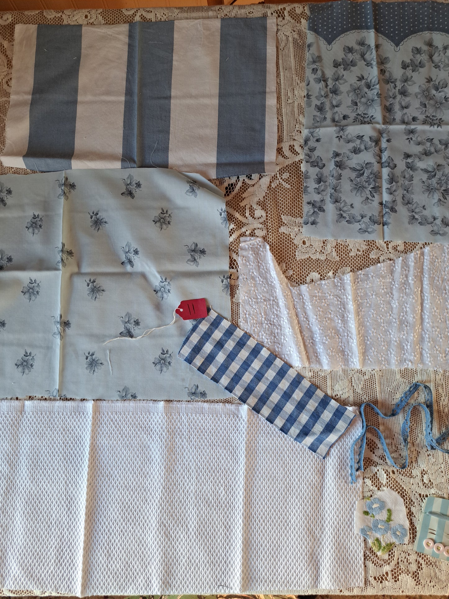 Package contents - note the lace tablecloth in all of the photos is only for styling not included in these packages. IF YOU REQUIRE GIFT WRAP AND BOX PLEASE ADD TO YOUR CART AS EXTRA