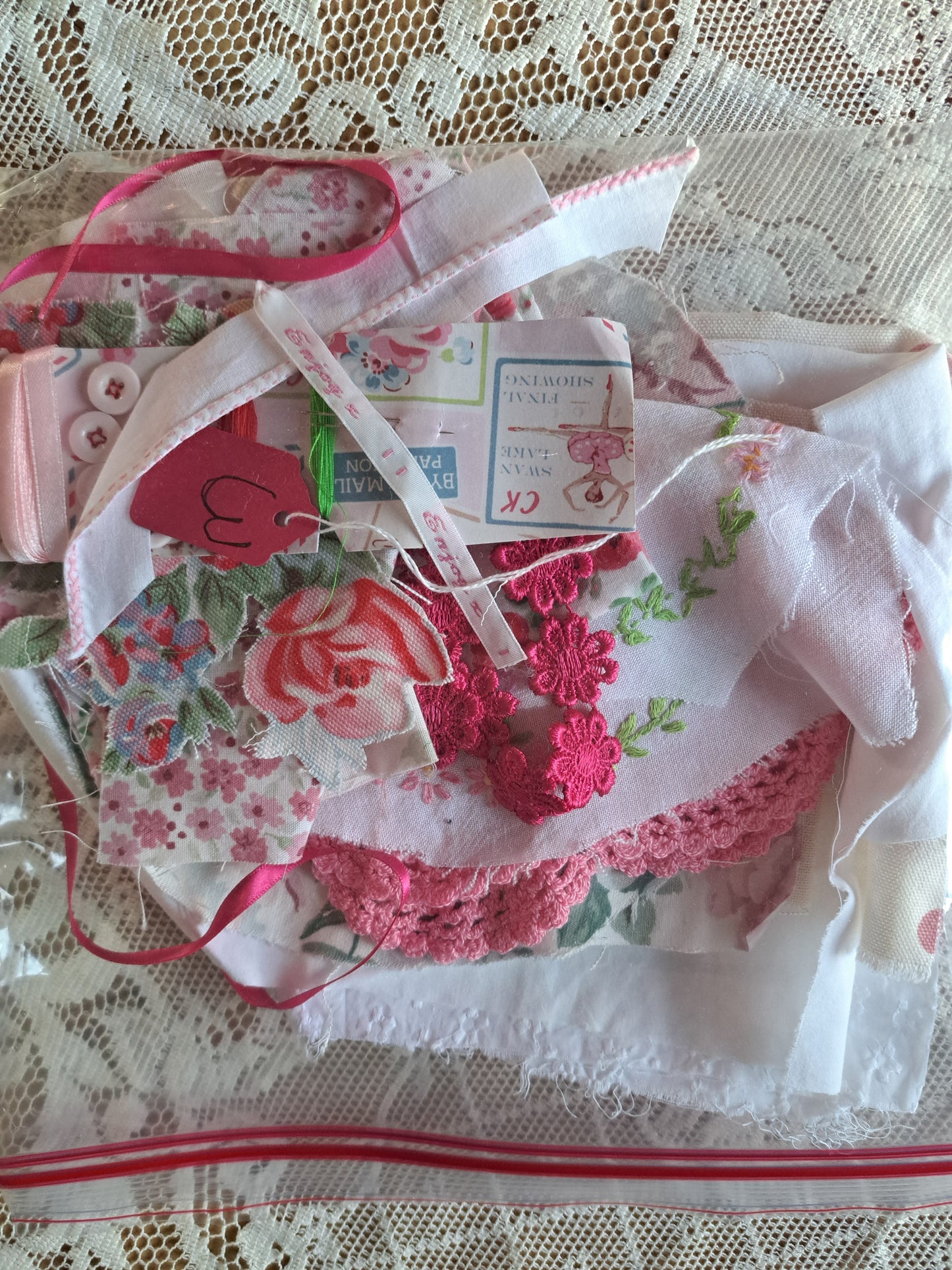 Red/pinks/creams/whites mixed note the lace tablecloth in all of the photos is only for styling not included in these packages