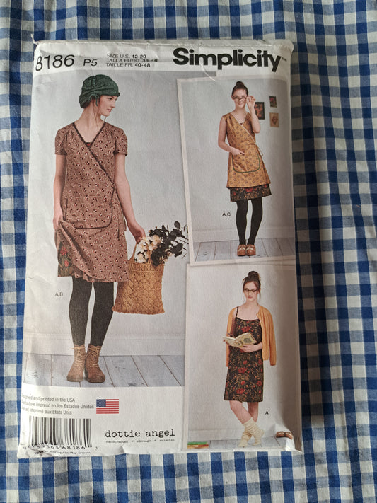Simplicity Dottie Angel 8186 Apron dress pattern