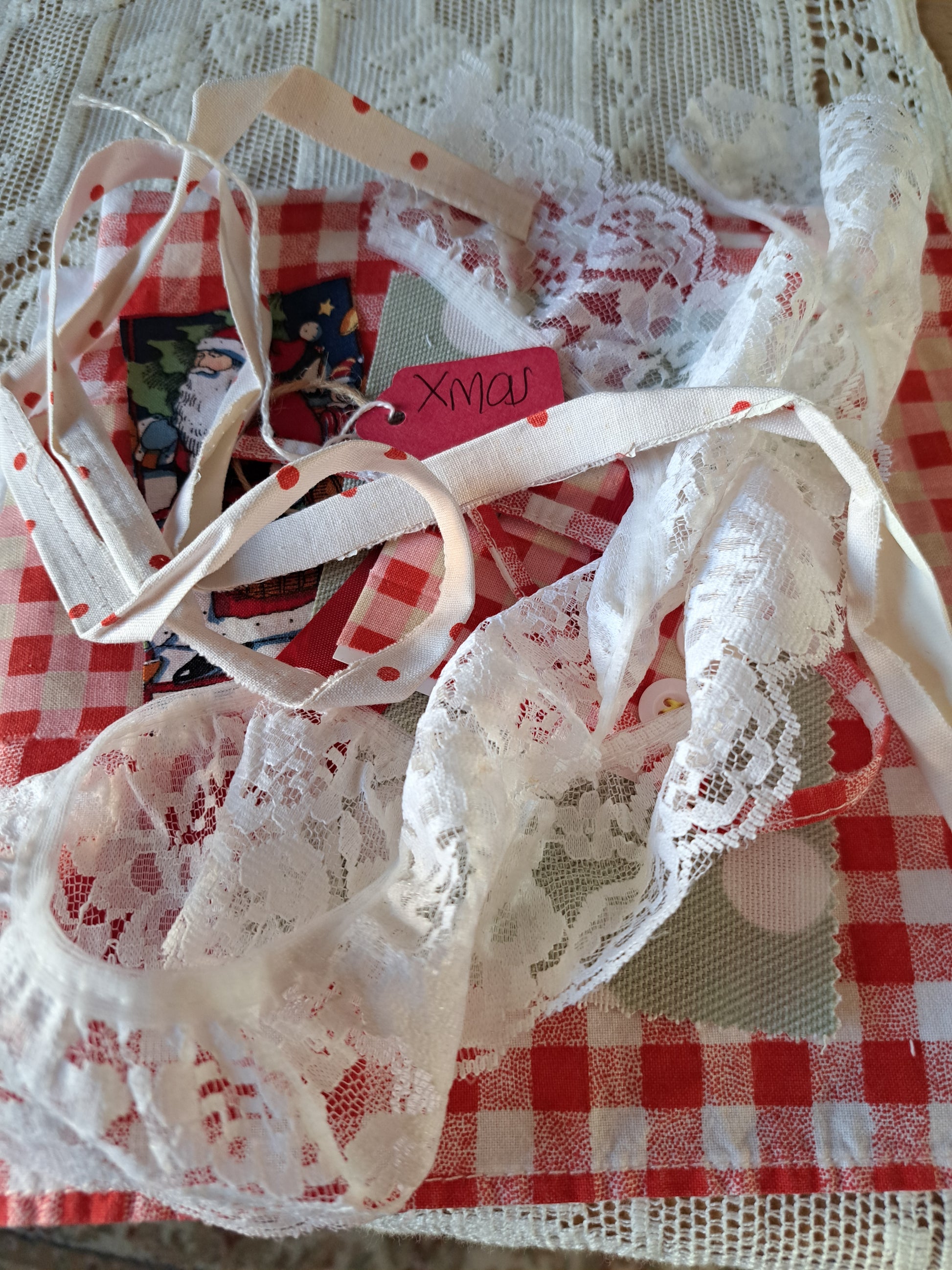 4 VERY SIMILAR PACKAGES WE WILL SEND YOU 1 PACKAGE THESE MAY DIFFER SLIGHTLY BUT ALL HAVE SIMILAR CONTENTS AND DESIGNS OR CUTS OF CLOTH ETC note the lace tablecloth in all of the photos is only for styling not included in these packages